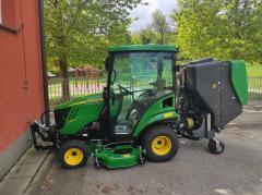 mobilní zařízení na&nbsp;údržbu sportovišť